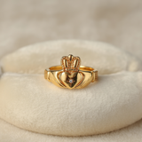 Men’s Claddagh Symbol Ring with Heart and Crown Design