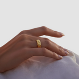 Women’s Criss-Cross Band Ring with Polished Finish